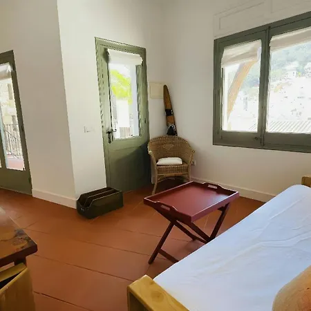 T5 - Cozy Retreat 50m To Garden Escape