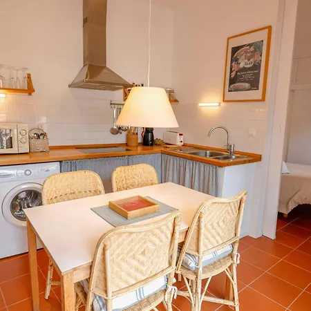 Apartment T5 - Cozy Retreat 50m To Garden Escape *