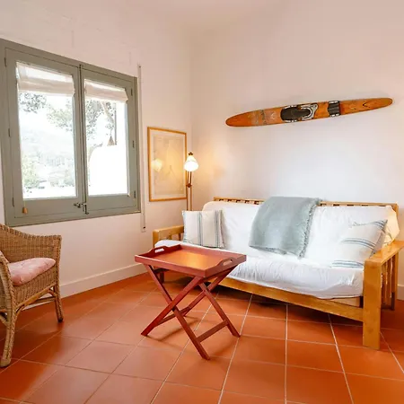 T5 - Cozy Retreat 50m To Garden Escape *